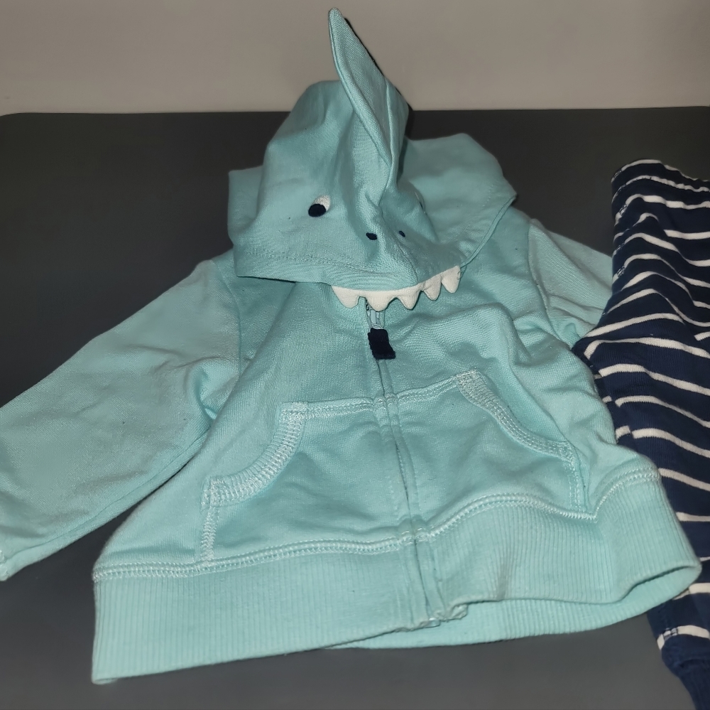 EUC | Carter's | 6M | Shark Hooded Matching Set